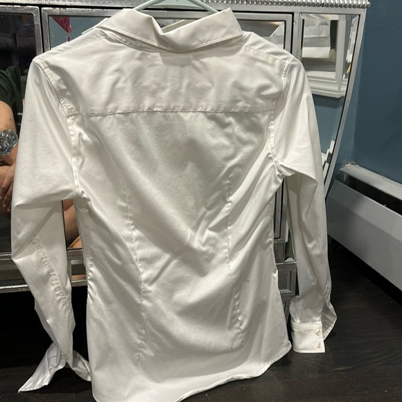 Banana Republic white button down blouse - Picture 4 of 4